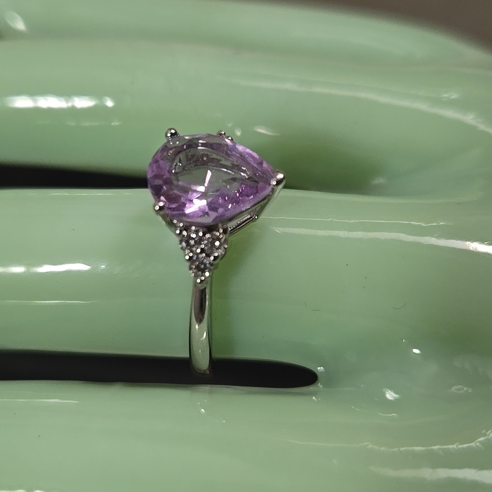 Pear Cut Amethyst Ring - Picture 4 of 6